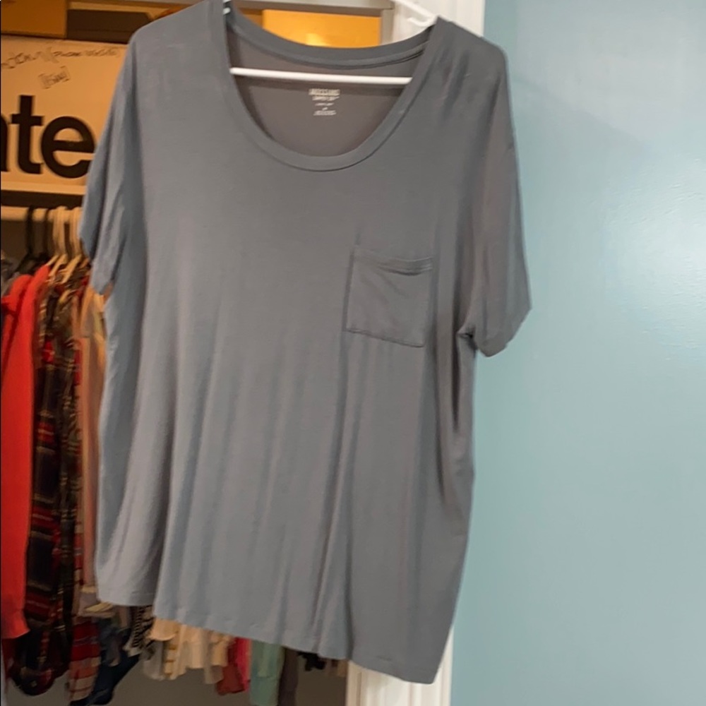 3 Target tops - Picture 2 of 7